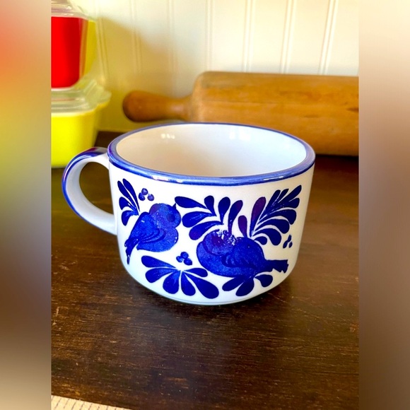 SOLD Vintage Heritage Japanese Blue Floral Bird Stoneware Coffee Mug❤️ - Picture 2 of 5